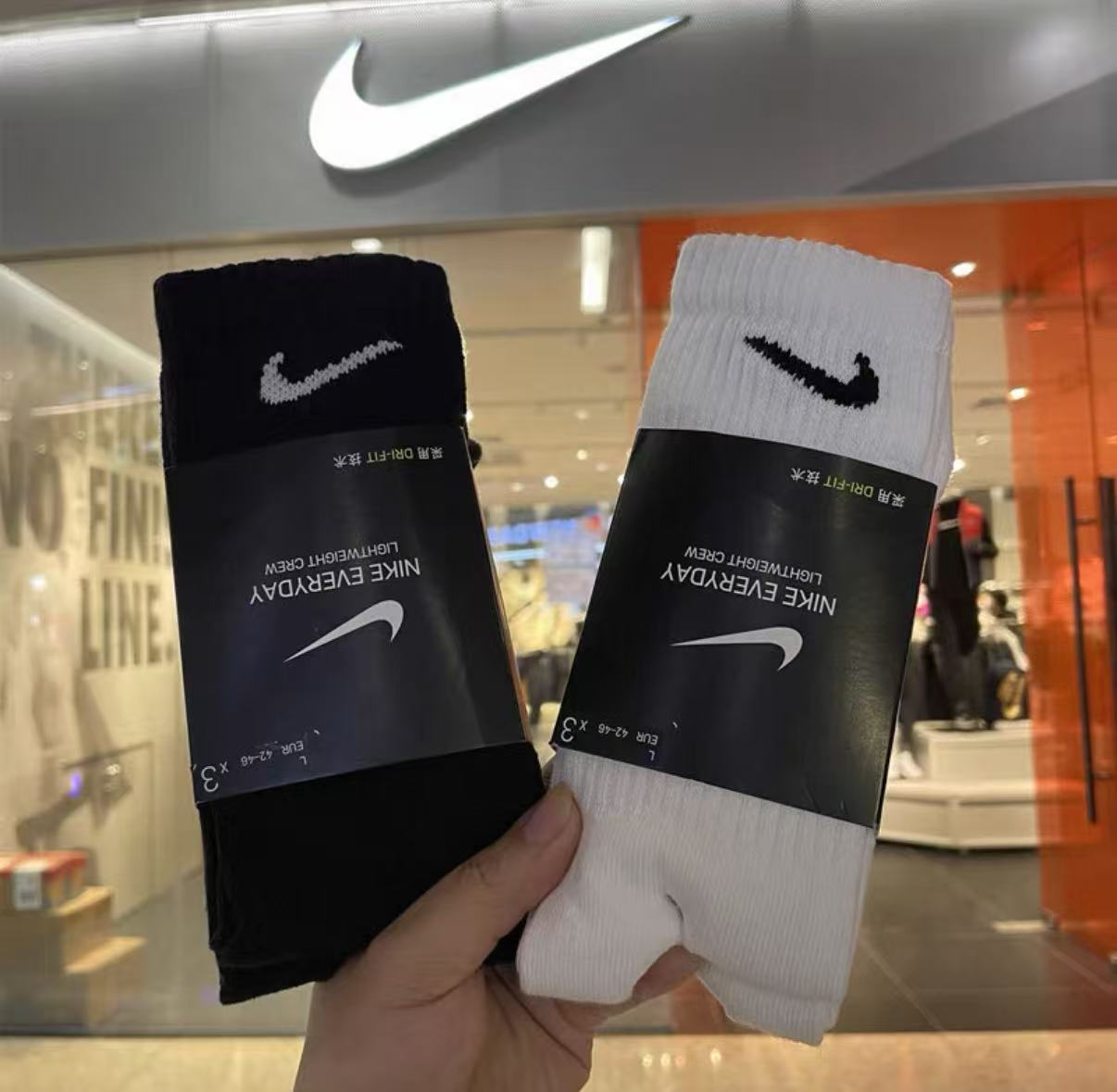 Nike 3 Packs Crew Socks Unisex - Cotton Crew Sock Pack 评论和价格